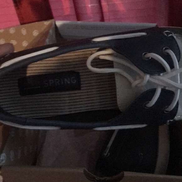 Shoes - Picture 3 of 4